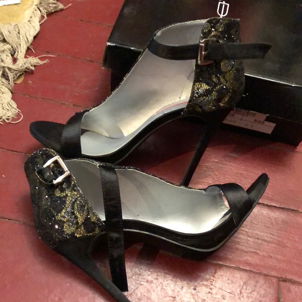 Clabel heels - Picture 4 of 4